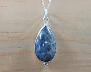 blue flash labradorite