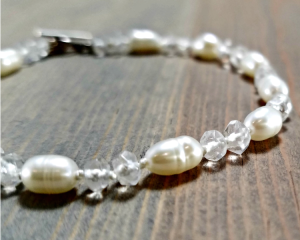 Hand Knotted White Pearl Bracelet with Quartz