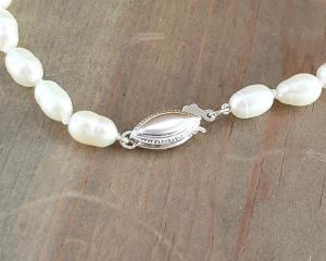 Smooth sterling silver pearl clasp