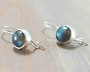 Elegant everyday earrings