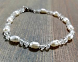 hand knotted pearl bracelet