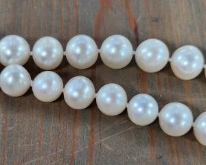 hand knotted pearls