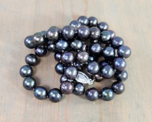 peacock pearl necklace