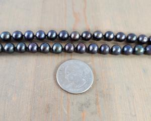 20 Inch Peacock Pearl Necklace