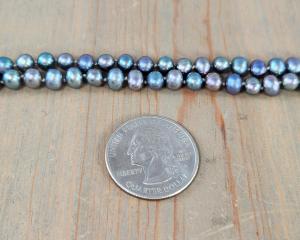 Off-round Peacock Pearl Necklace