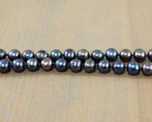hand knotted peacock pearls