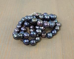 peacock pearl necklace