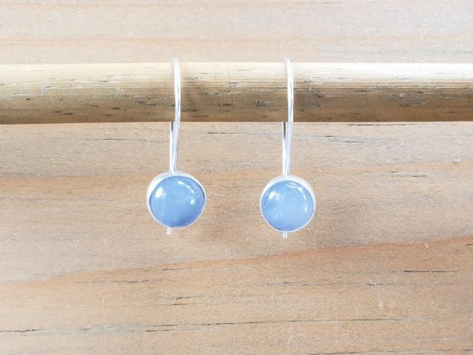 periwinkle blue gemstone