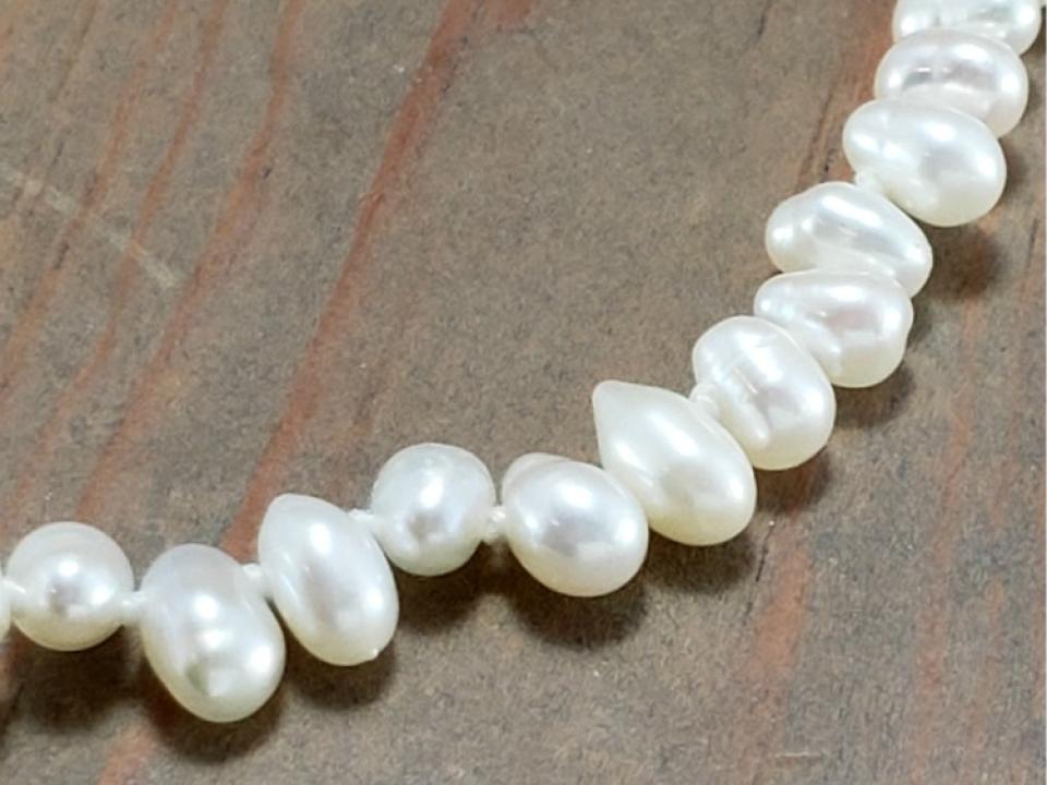 Hand knotted pearl bracelet