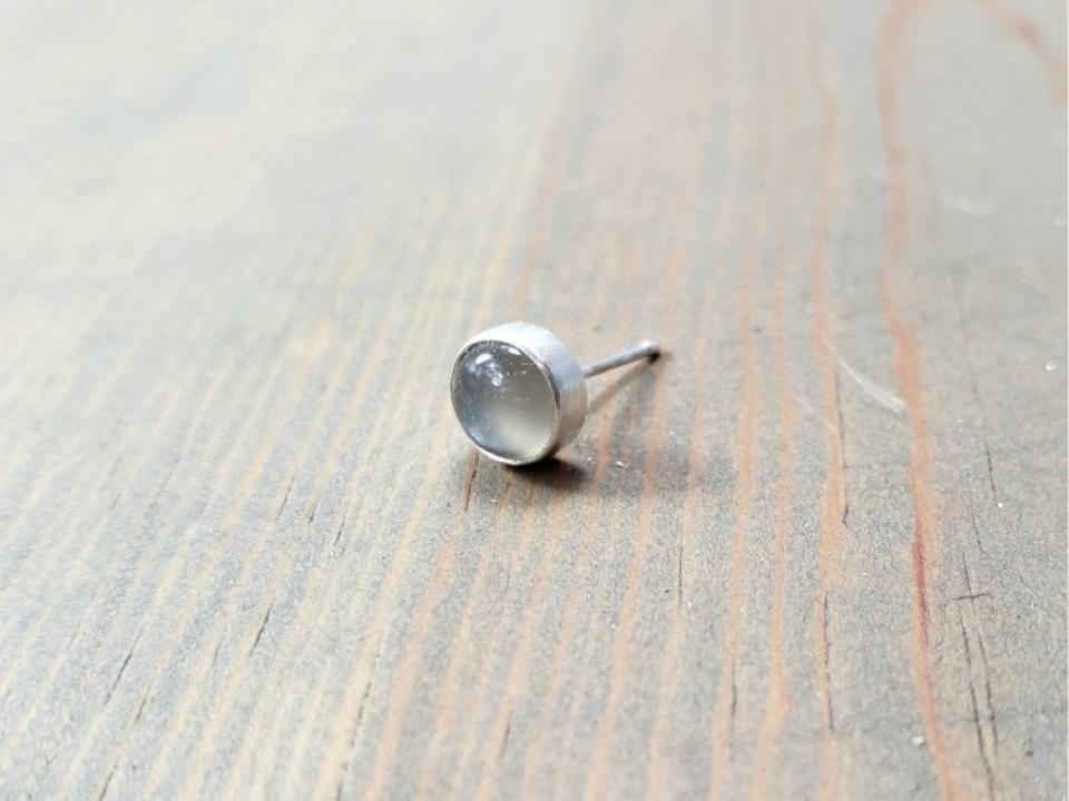 silver moonstone stud earring