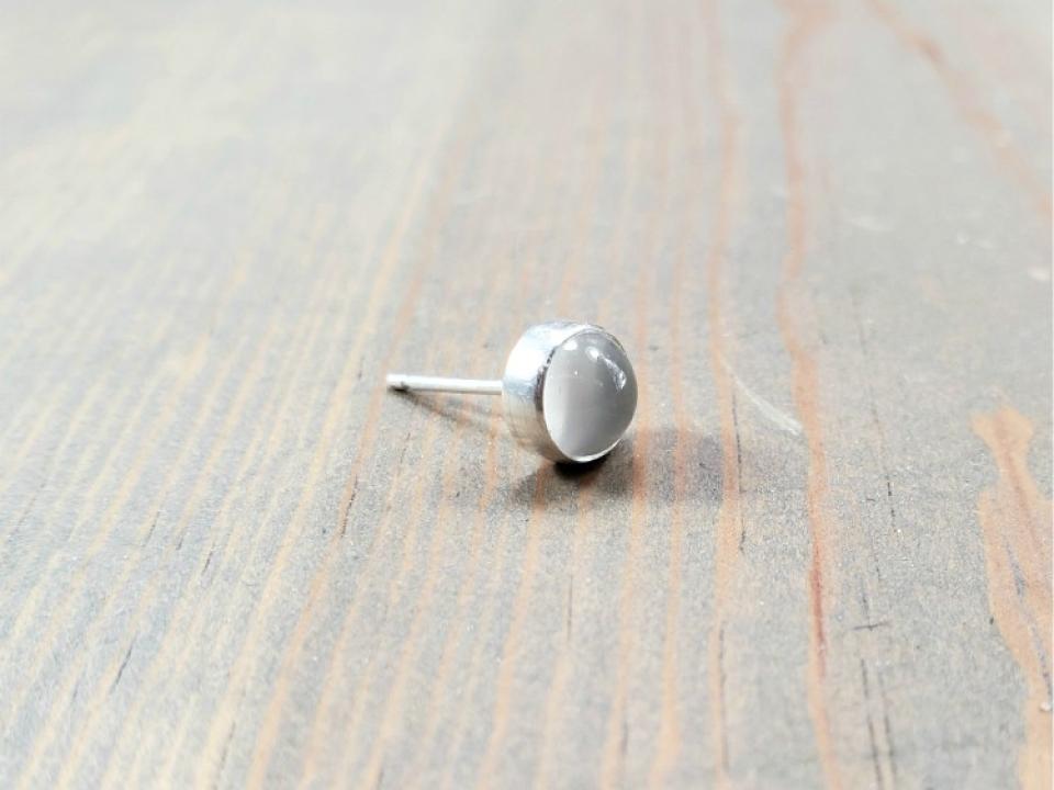 moonstone stud earring