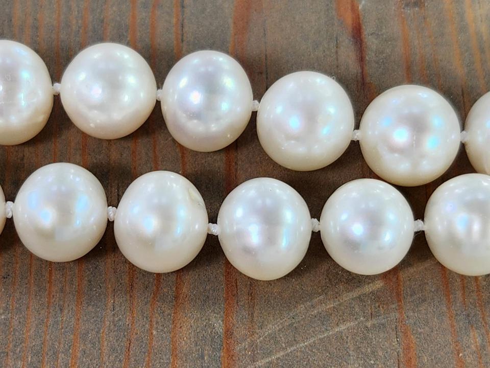 hand knotted pearl necklace