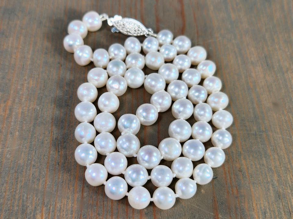 single strand freshwater pearls