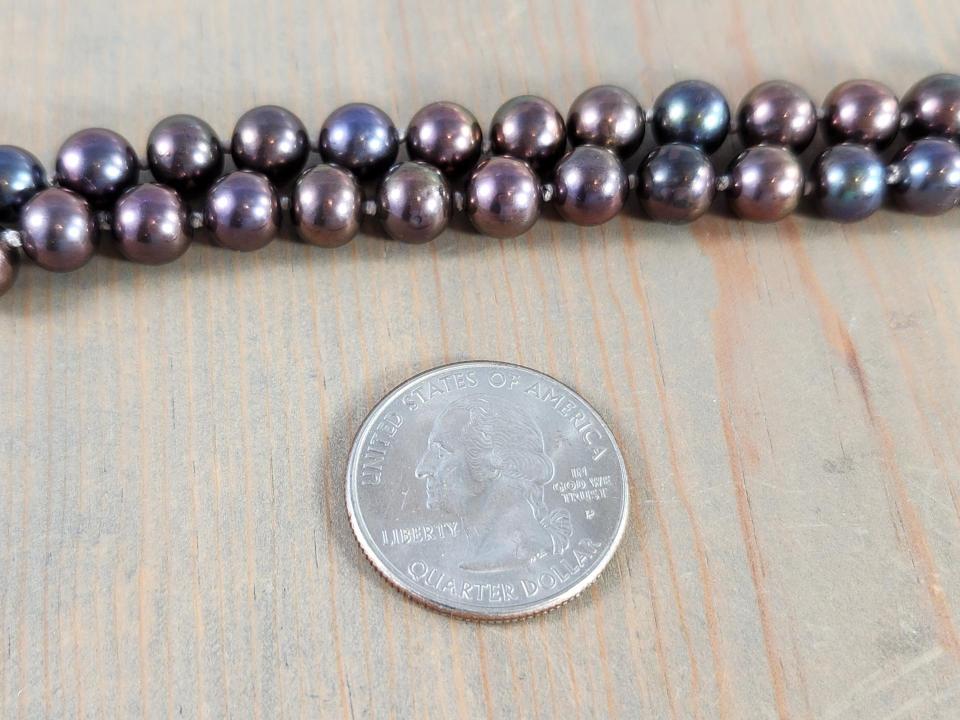 7.5 - 8mm purple peacock pearls