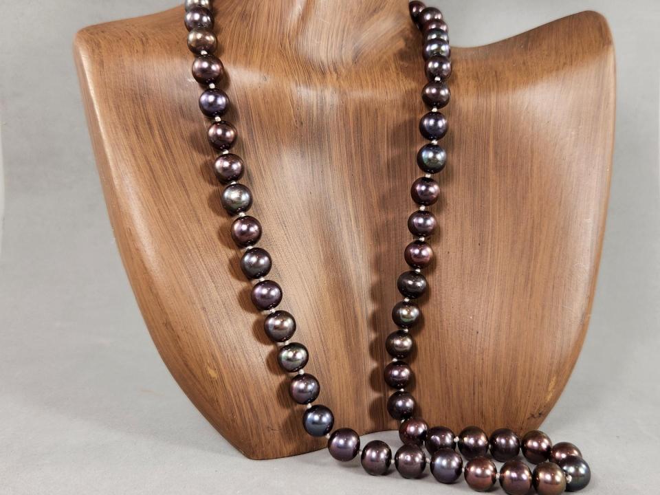 18 inch peacock pearl necklace