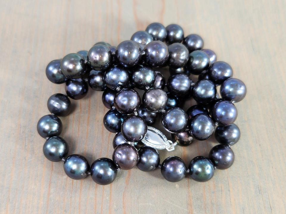 peacock pearl necklace