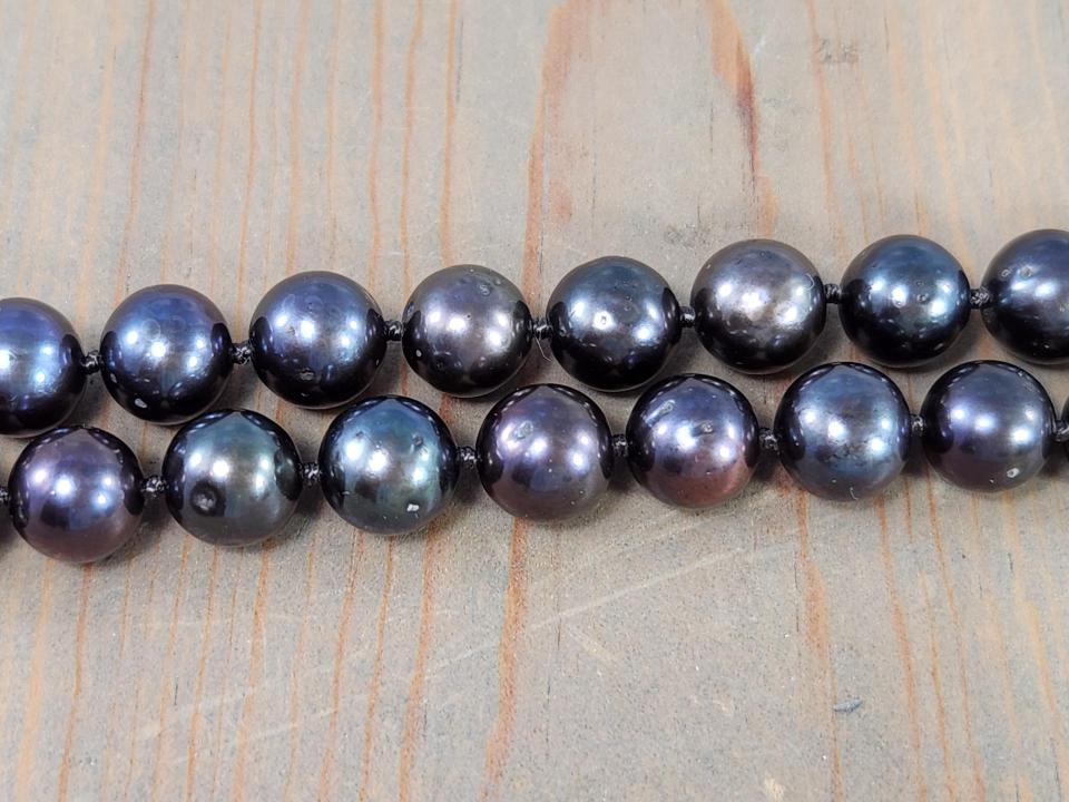hand knotted peacock pearls