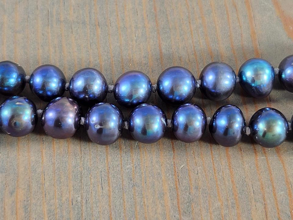 hand knotted peacock pearls