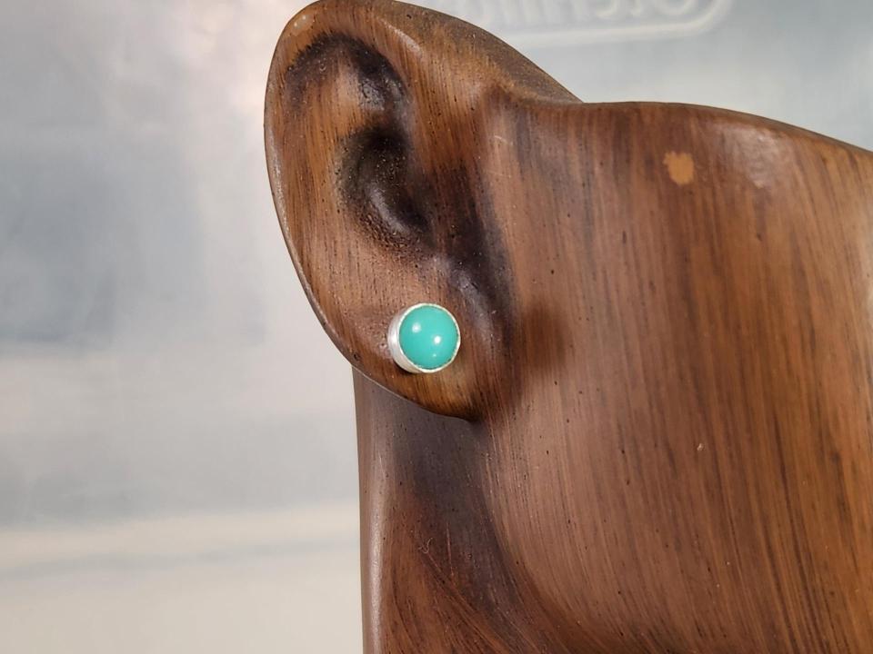 small unisex single earring