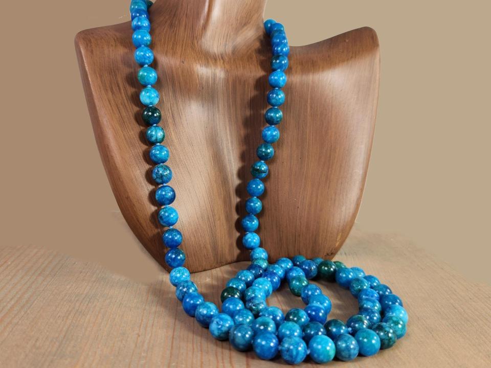 32 inch long apatite bead necklace
