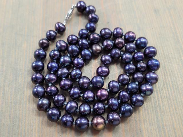 peacock pearl necklace